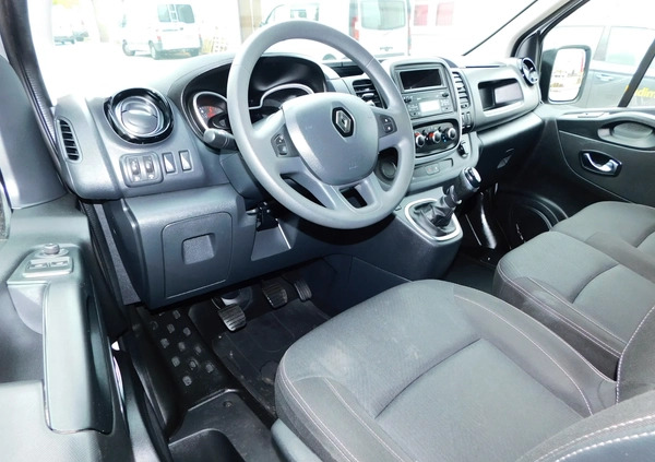 Renault Trafic cena 64900 przebieg: 159000, rok produkcji 2020 z Młynary małe 92